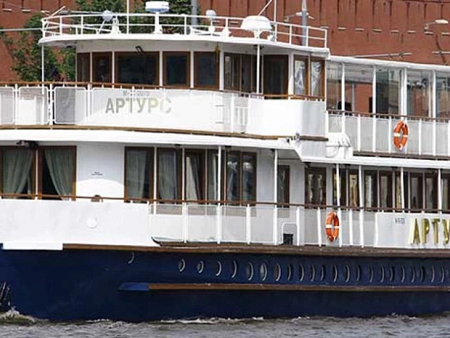 Аренда теплохода
