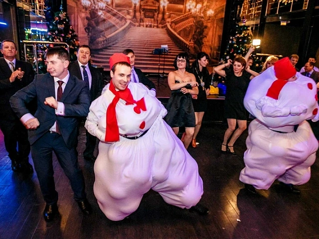 Как выглядеть на корпоративе?